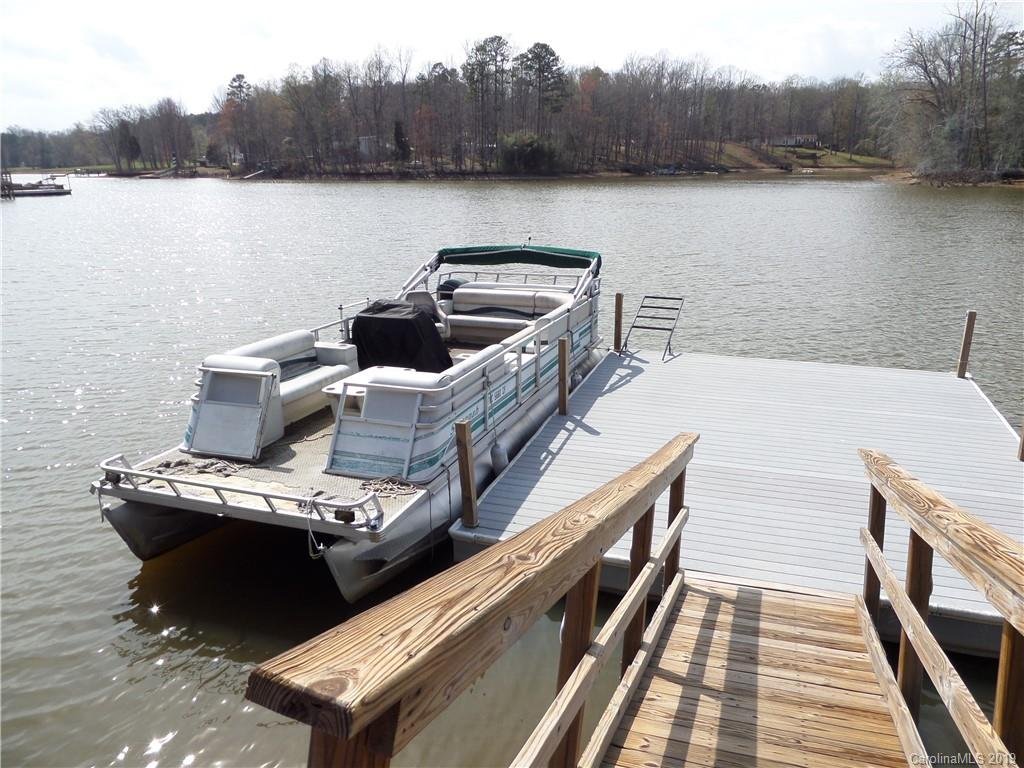 1537 Hickory Point Drive