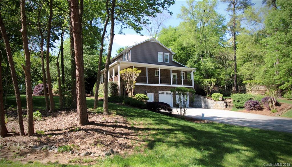 Property image 1 at 300 Robinson Road, Mooresville, NC 28117