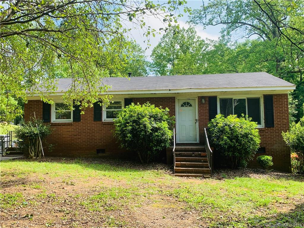 Property image 1 at 206 Point Circle, Belmont, NC 28012