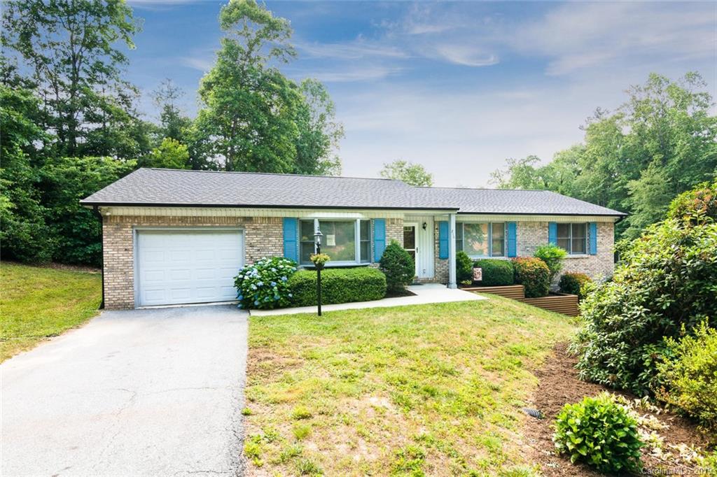 Property image 1 at 216 Turtle Lane, Hendersonville, NC 28791