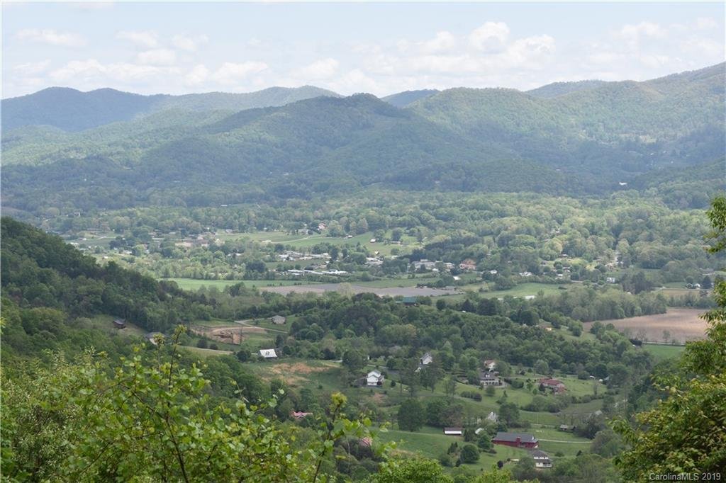 Property image 1 at 11 High Cliff Road, Waynesville, NC 28786