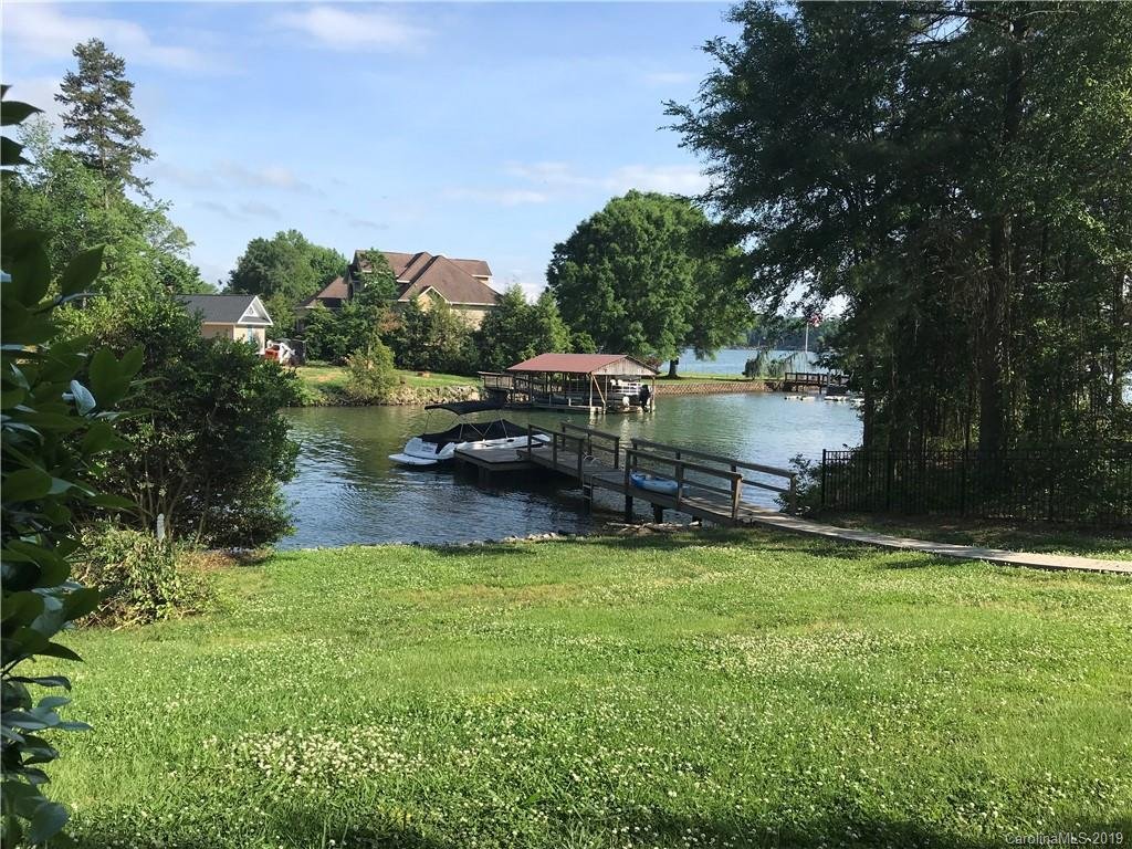 Property image 1 at 2680 Southern Breeze Drive, Sherrills Ford, NC 28673