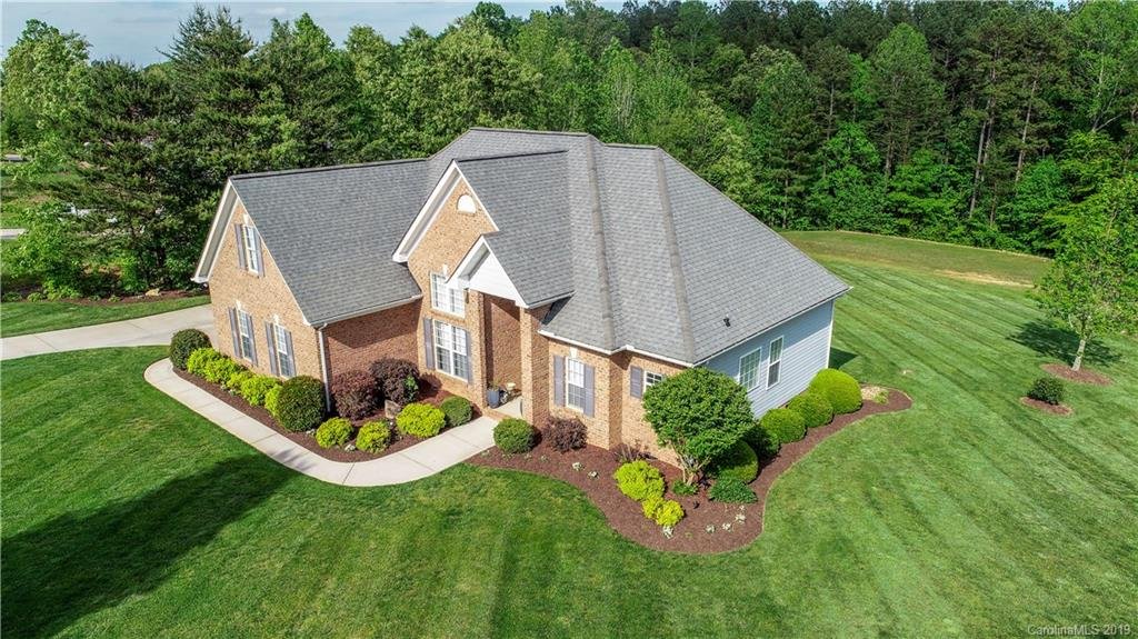 Property image 1 at 1906 Jaya Drive, Sherrills Ford, NC 28673