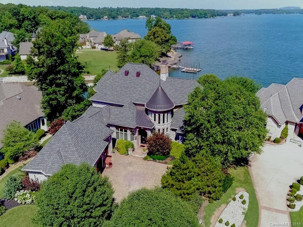 325 Ivy Arbor Circle