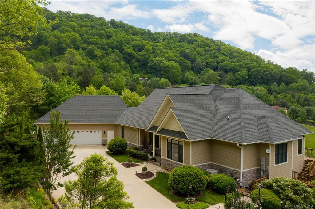 Property image 1 at 228 Inverness Drive, Waynesville, NC 28785