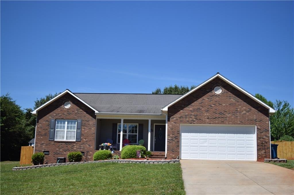 Property image 1 at 4854 Gateway Drive, Claremont, NC 28610