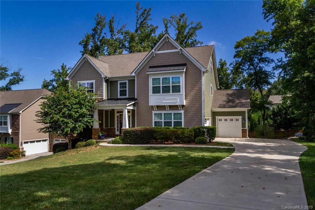 1921 Kings Manor Court