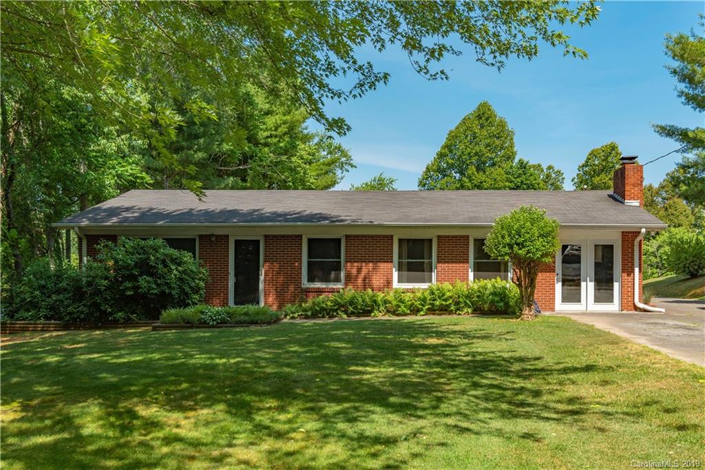 Property image 1 at 157 Mount Carmel Road, Asheville, NC 28806