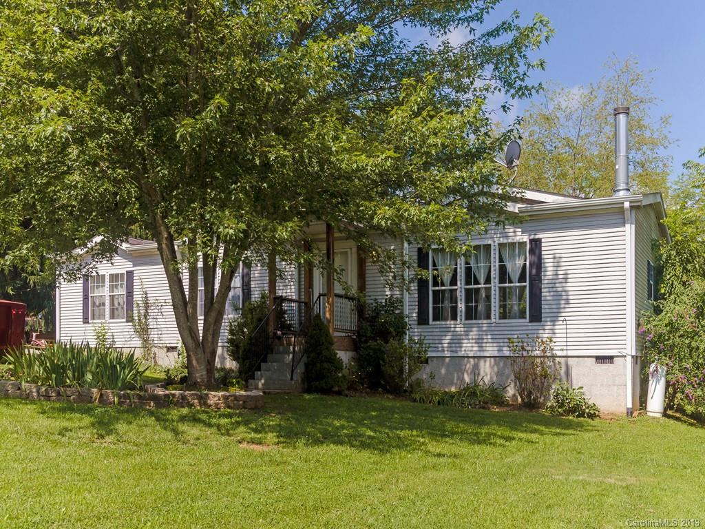 Property image 1 at 11 Timbers Edge Lane, Fairview, NC 28730