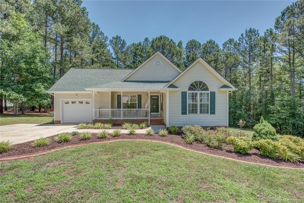 Property image 1 at 515 Sara Court, Gastonia, NC 28052