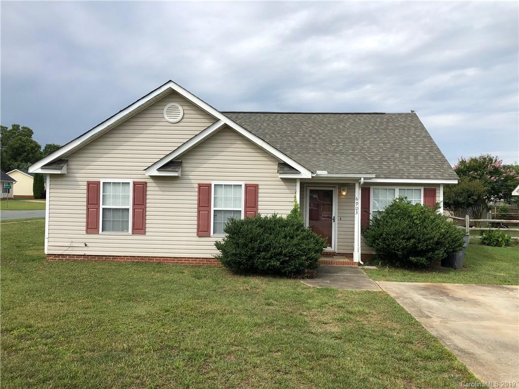 Property image 1 at 6903 Reese Furr Drive, Charlotte, NC 28216