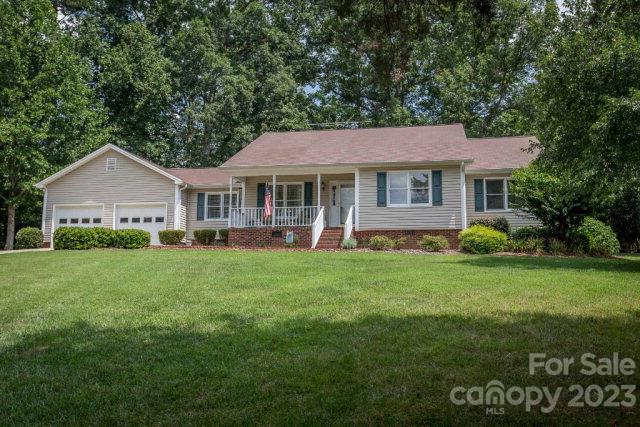 108 Carabelle Circle