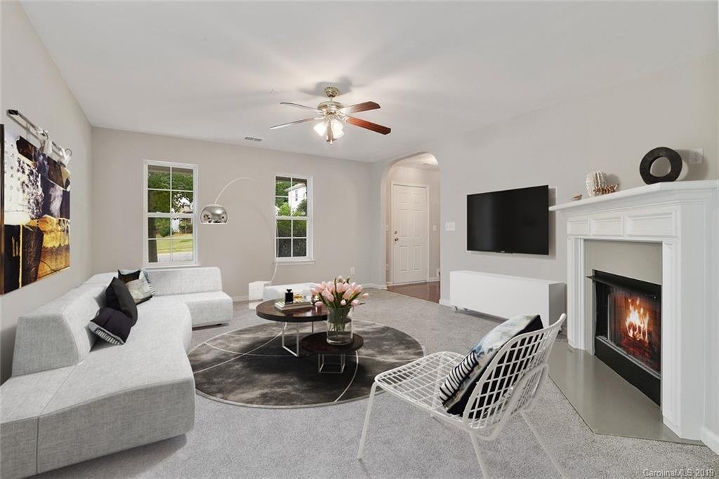 Property image 1 at 3829 Brookchase Lane, Charlotte, NC 28205