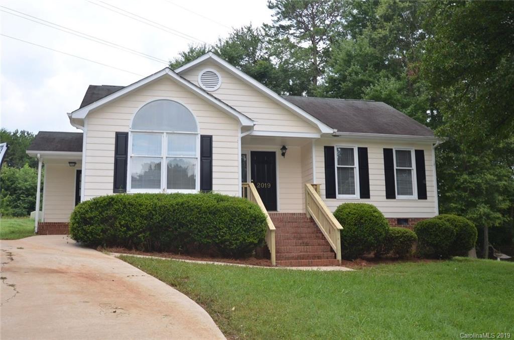 Property image 1 at 2019 Sarn Court, Gastonia, NC 28054