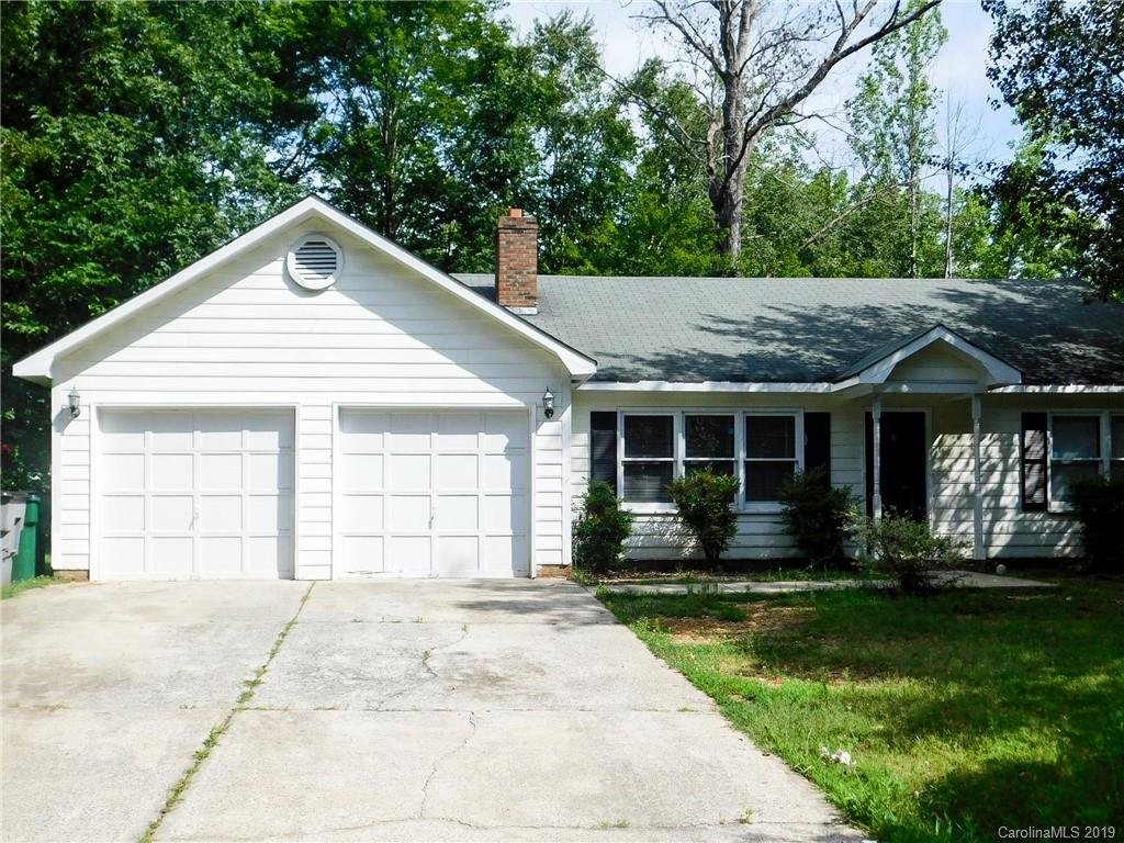 Property image 1 at 6804 Streamside Drive, Charlotte, NC 28212