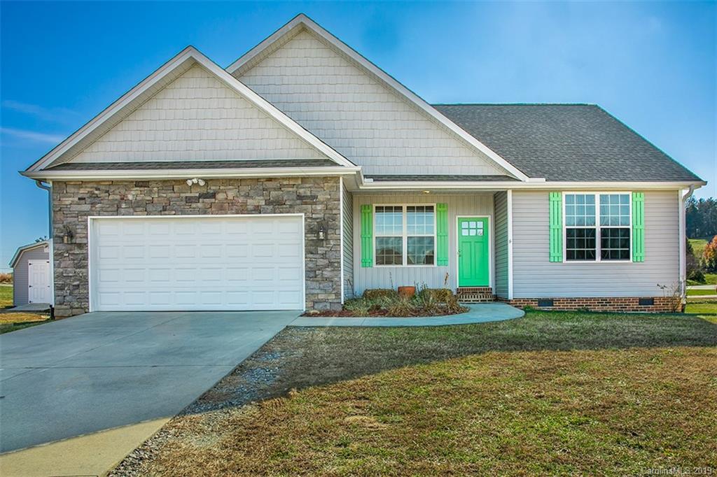 Property image 1 at 72 Beck Creek Circle, Flat Rock, NC 28731