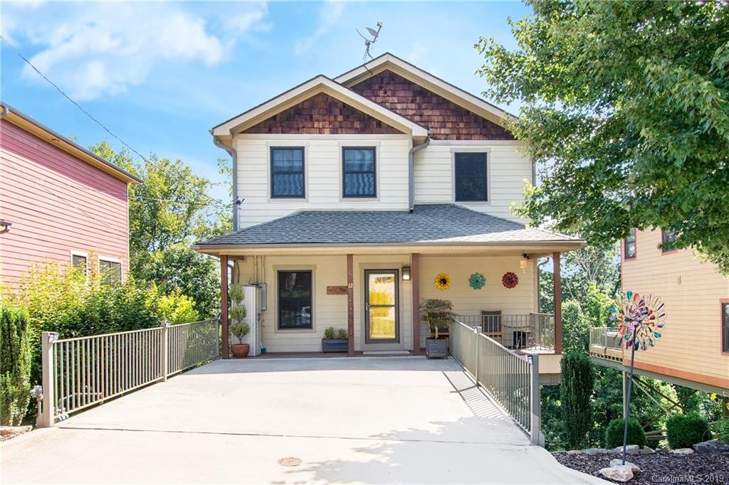 Property image 1 at 12 Grandview Drive, Asheville, NC 28806