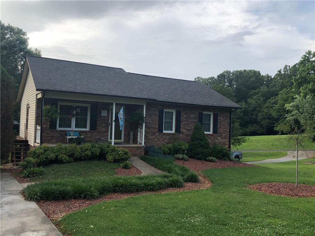 Property image 1 at 2547 Sweetbriar Circle, Lenoir, NC 28645