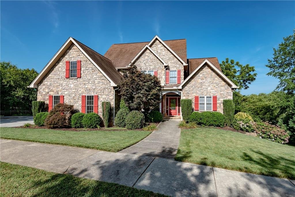 Property image 1 at 413 19th Avenue Circle, Hickory, NC 28601