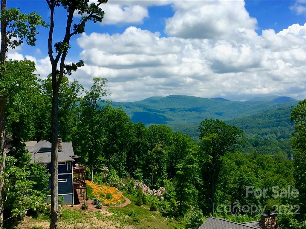 Property image 1 at 44 Curtain Bluff None, Hendersonville, NC 28791