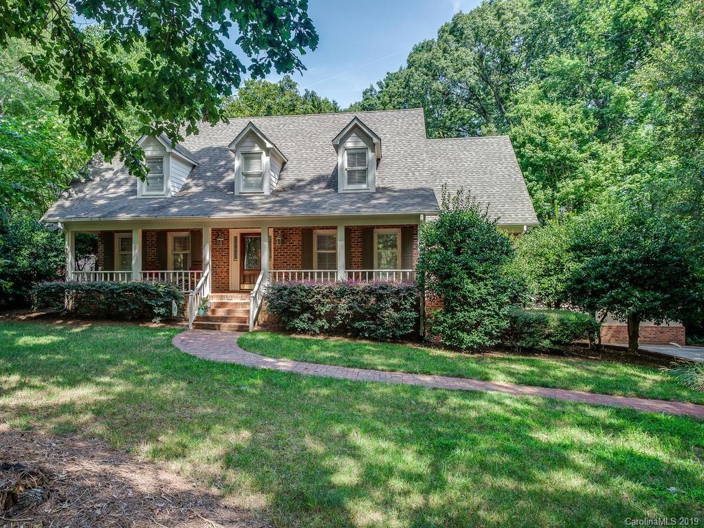 Property image 1 at 823 Amanda Drive, Matthews, NC 28104