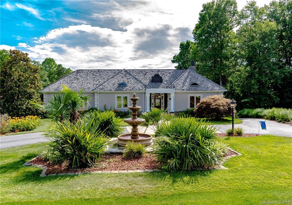 8593 Blue Heron Drive