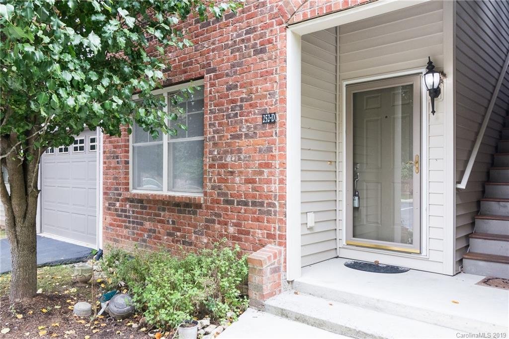 Property image 1 at 252 Wash Creek Drive, Hendersonville, NC 28739