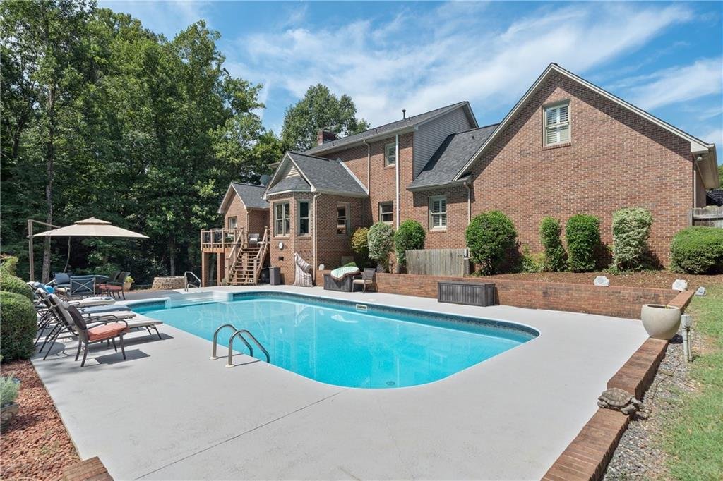 Property image 1 at 1118 38th Avenue, Hickory, NC 28601