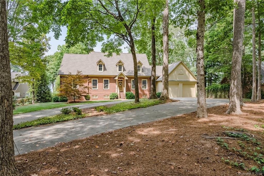 Property image 1 at 19529 Weavers Circle, Cornelius, NC 28031