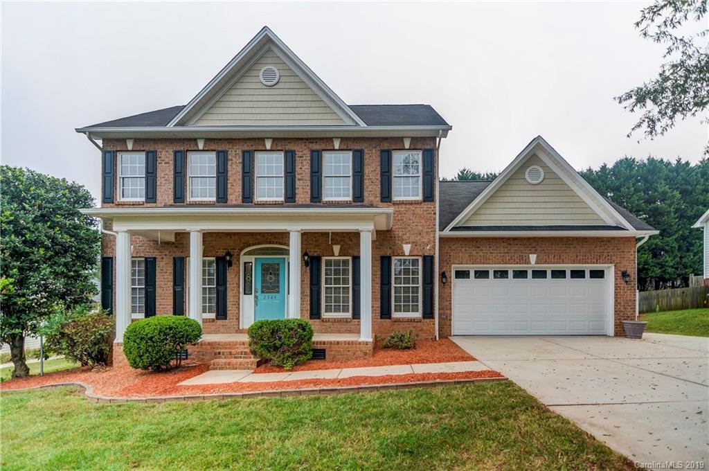 Property image 1 at 2584 Rolling Ridge Drive, Hickory, NC 28602