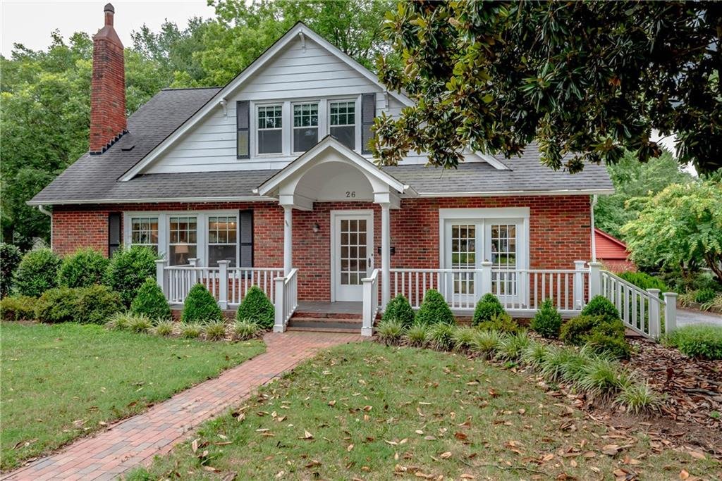 Property image 1 at 26 8th Avenue, Hickory, NC 28601