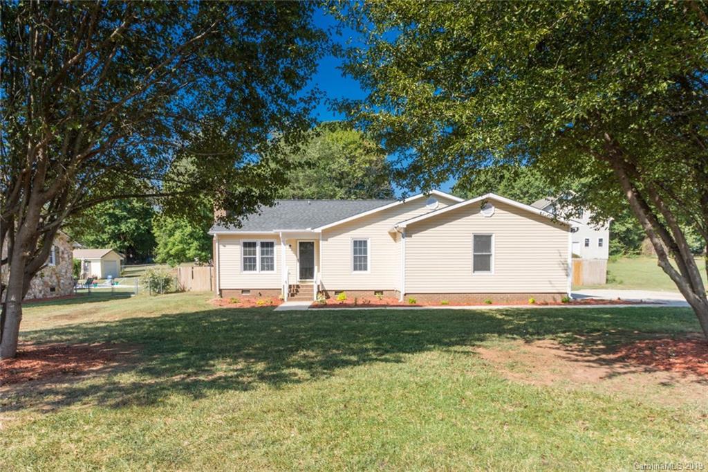 Property image 1 at 134 Mooreland Road, Mooresville, NC 28117