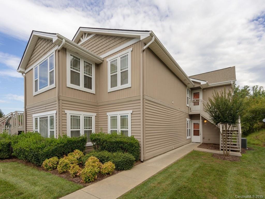 Property image 1 at 151 Morningside Lane, Hendersonville, NC 28792