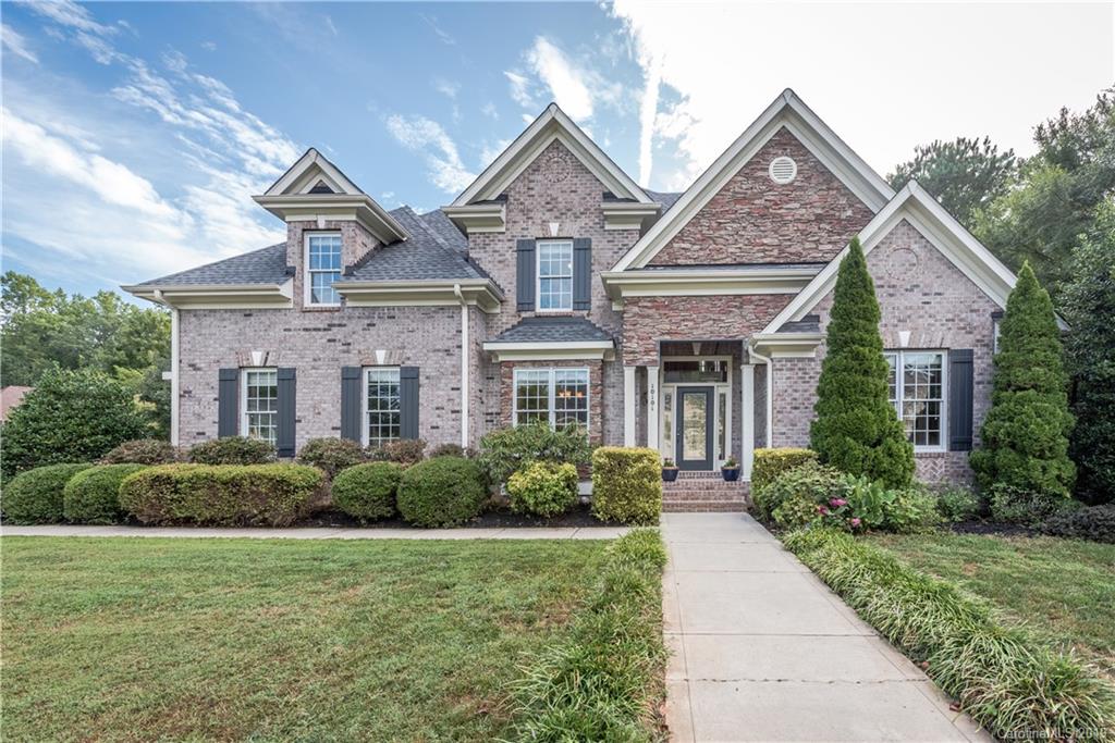 Property image 1 at 10101 Squires Way, Cornelius, NC 28031