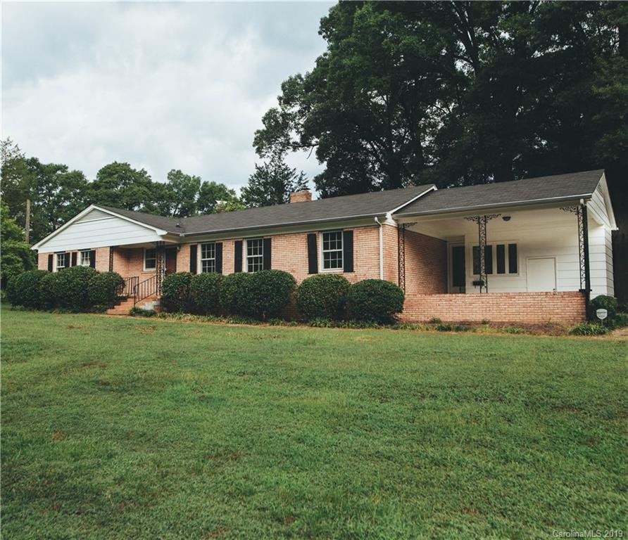 Property image 1 at 1226 S Belvedere Avenue, Gastonia, NC 28054