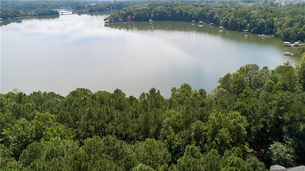 7038 Lakeside Point Drive