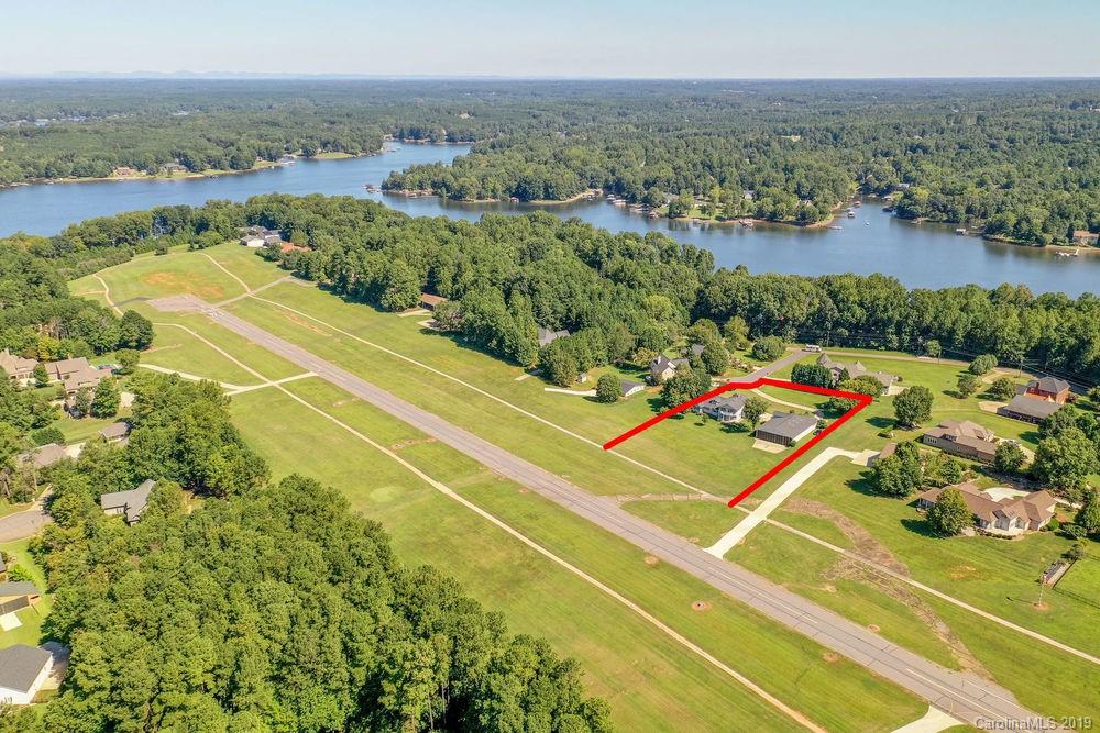 115 Outside Loop Lane