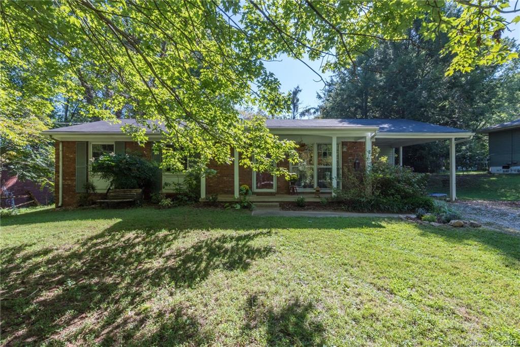 Property image 1 at 73 Grandview Road, Asheville, NC 28806