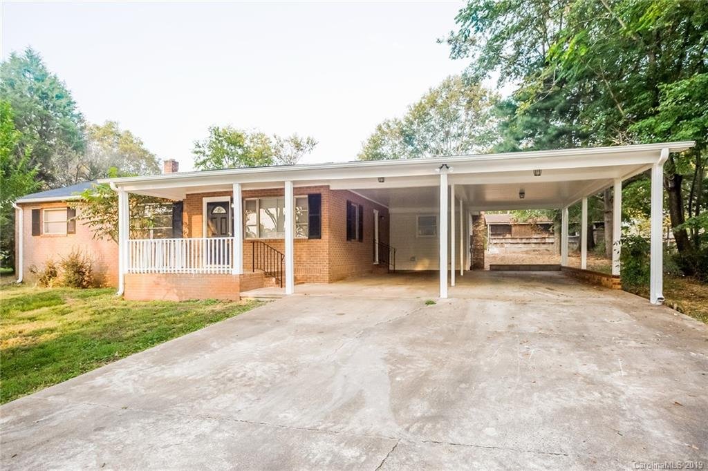 Property image 1 at 115 Manley Lane, Statesville, NC 28625