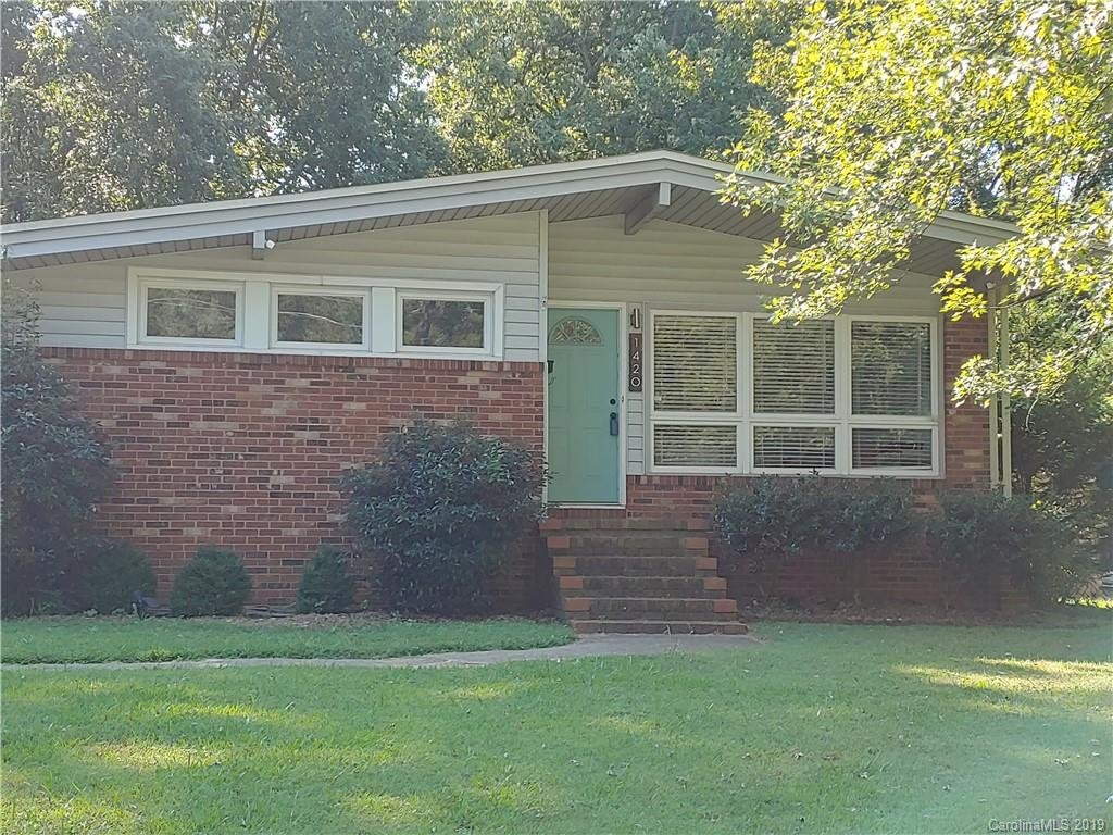 Property image 1 at 1420 Briarfield Drive, Charlotte, NC 28205