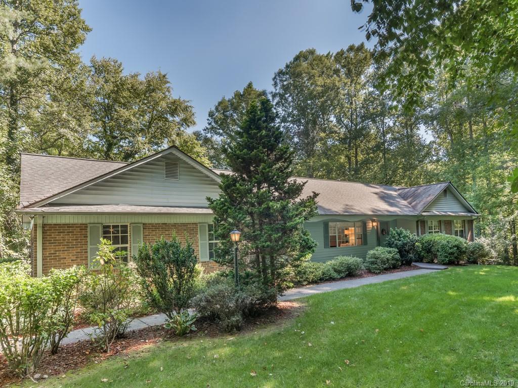 Property image 1 at 104 Saddlebred Court, Hendersonville, NC 28739