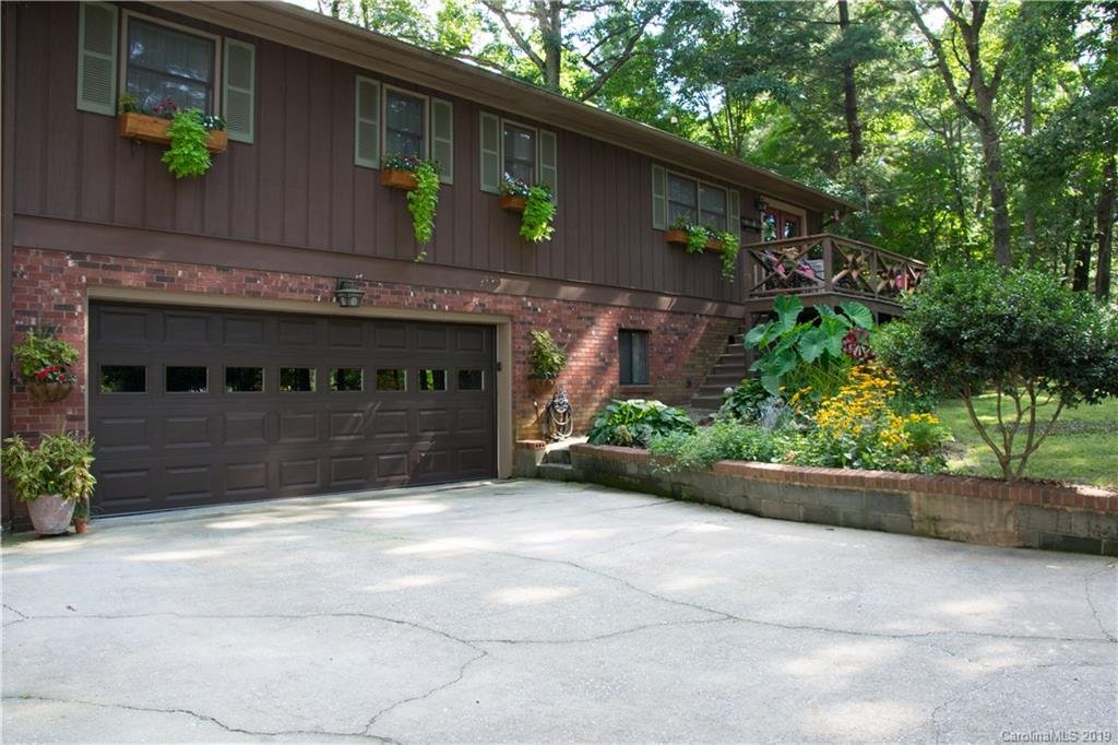 Property image 1 at 208 Brown Road, Hendersonville, NC 28791