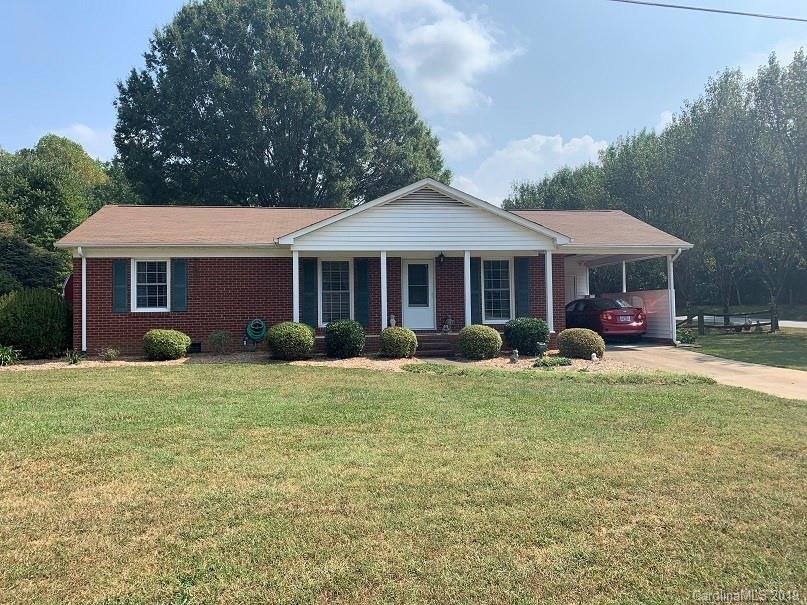 Property image 1 at 128 Barclay Lane, Mooresville, NC 28115