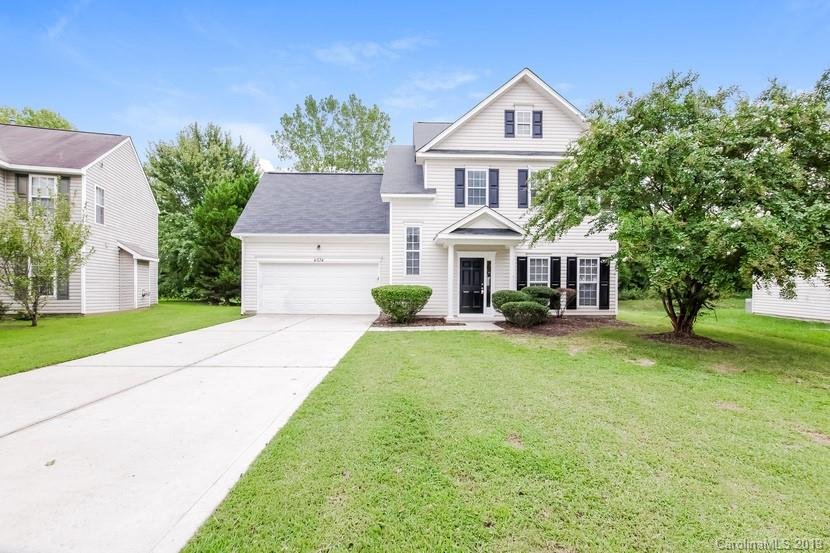 Property image 1 at 4534 Fox Thorne Drive, Charlotte, NC 28216