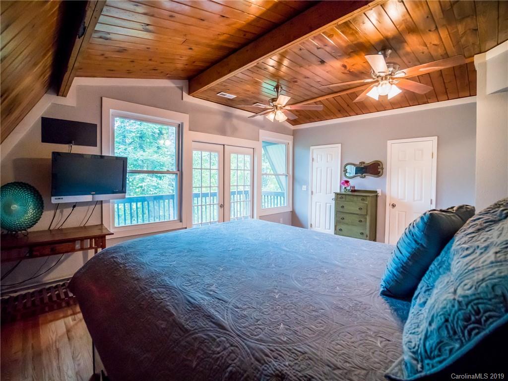 Property image 1 at 93 Foster Hill Drive, Hendersonville, NC 28739