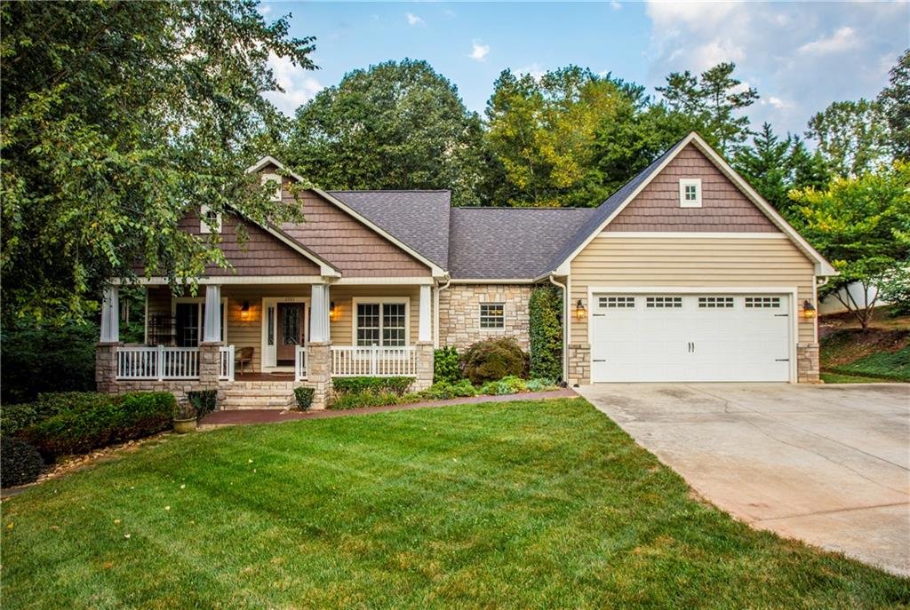 Property image 1 at 4201 10th Street Place, Hickory, NC 28601