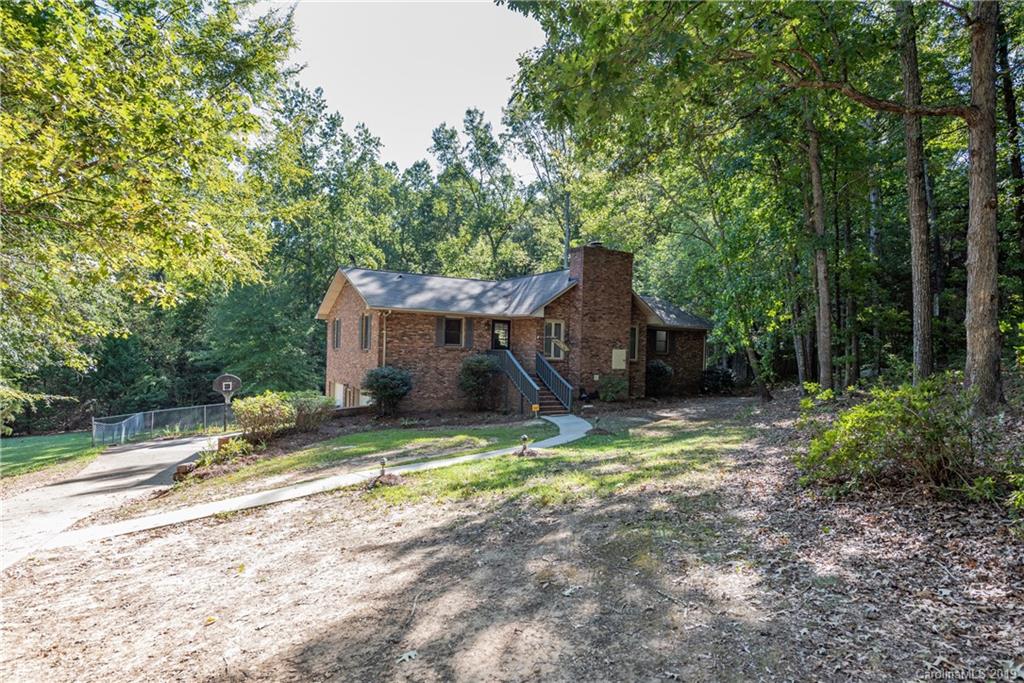 717 Canterbury Drive