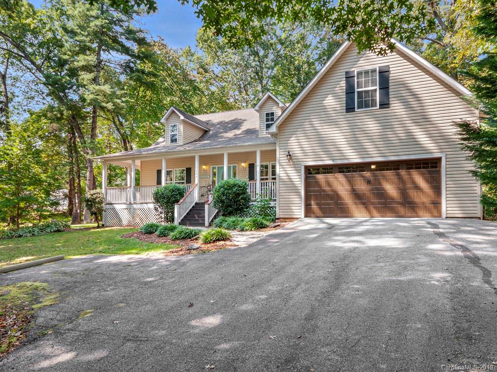 Property image 1 at 504 Fox Hollow Lane, Mills River, NC 28759