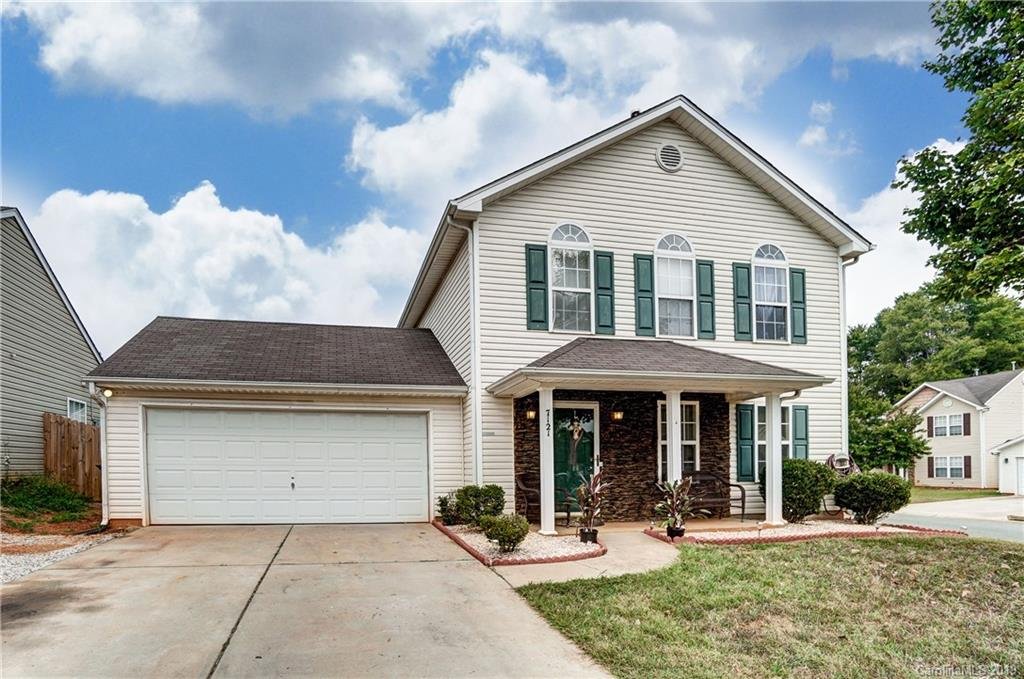 Property image 1 at 7121 Angela Marie Court, Charlotte, NC 28215