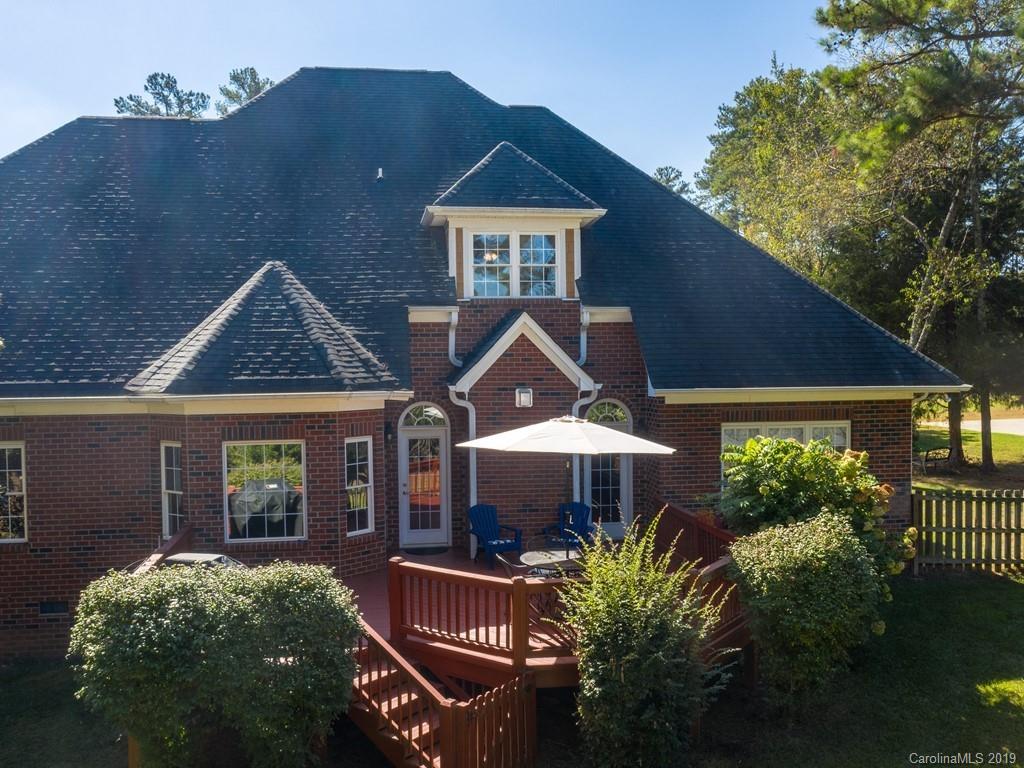 Property image 1 at 143 Isle Of Pines Road, Mooresville, NC 28117